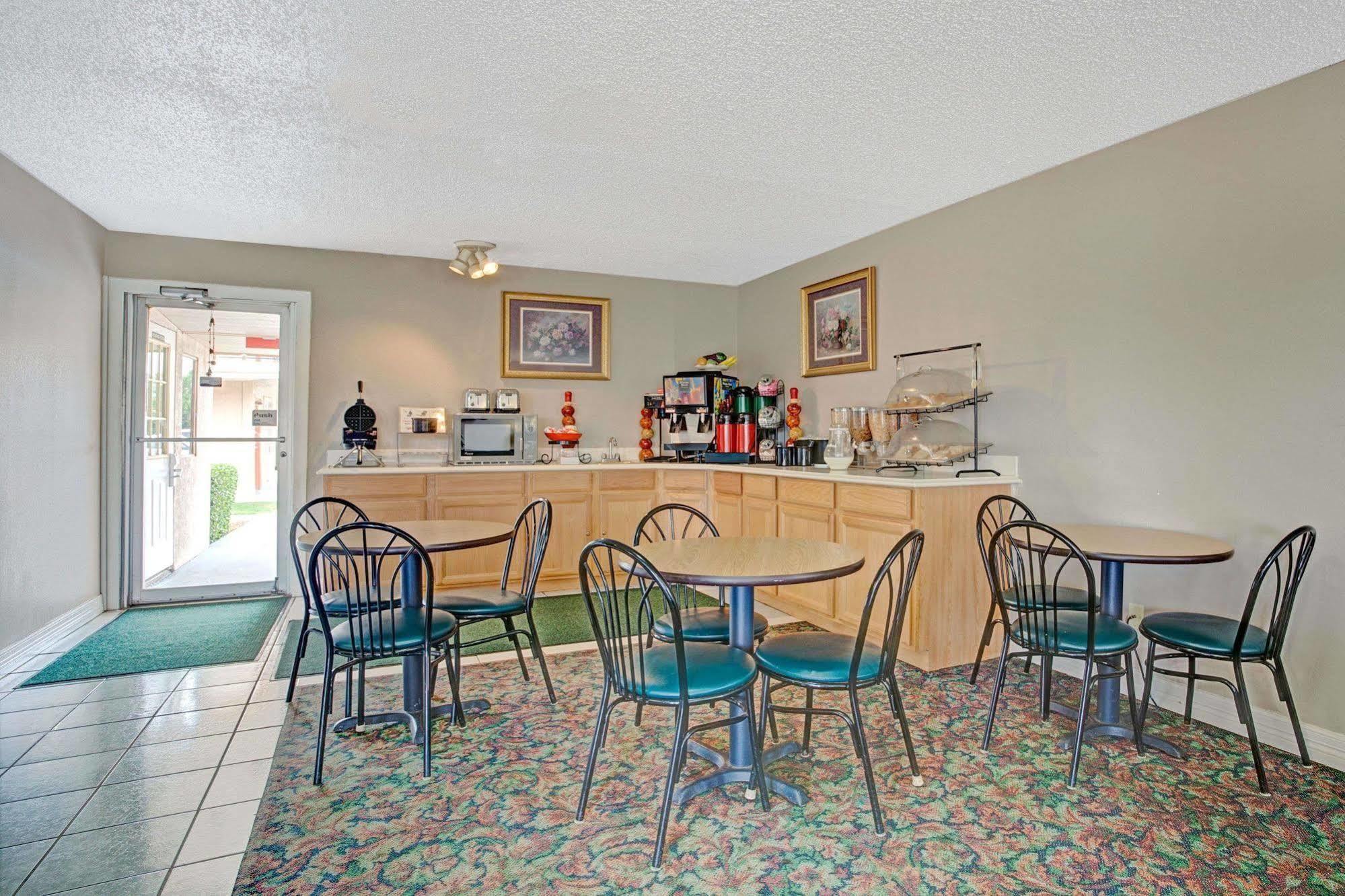 Quality Inn Oklahoma City South Екстериор снимка